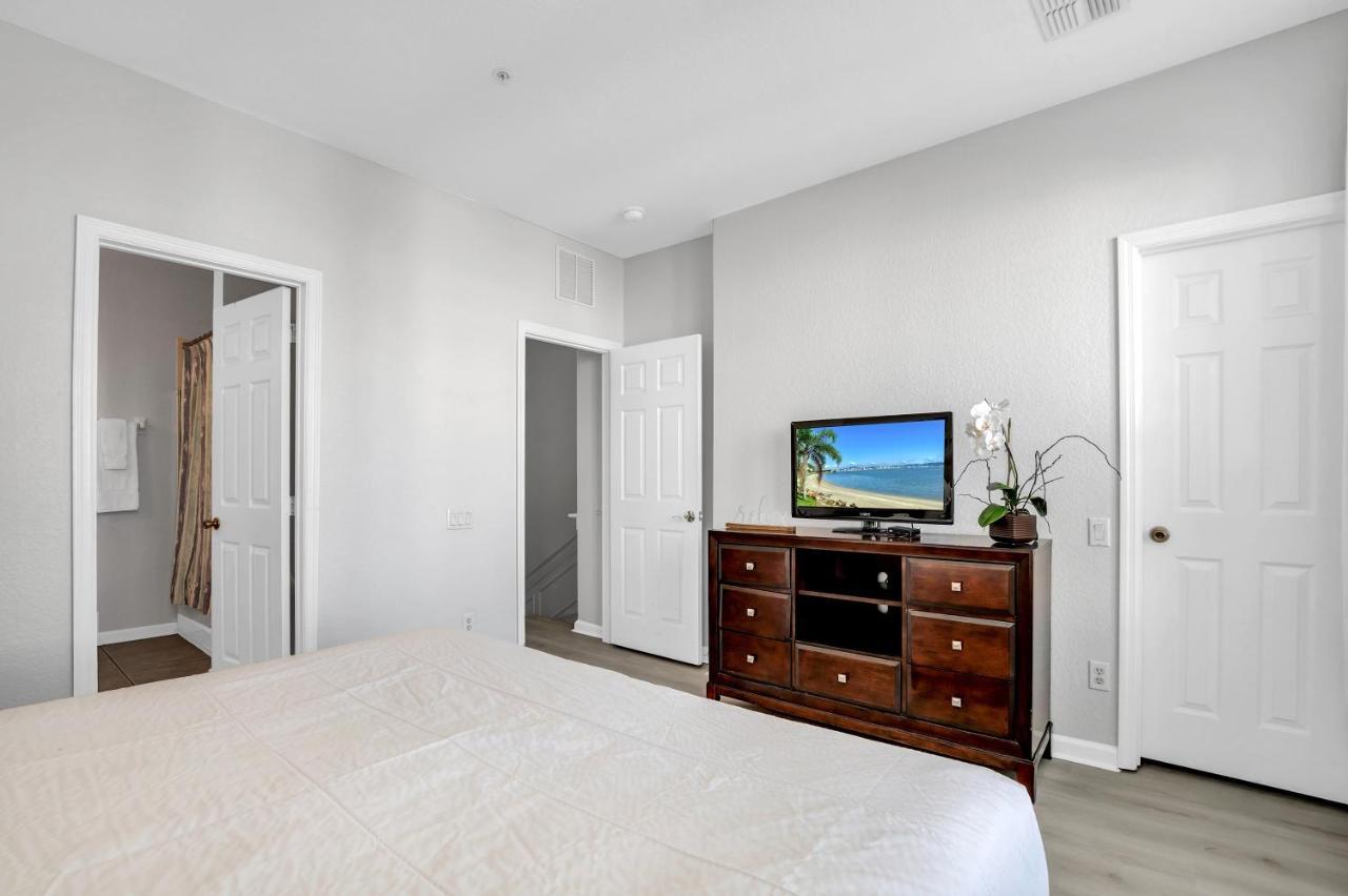 Newly Renovated Townhome, Near Universal & I-Drive Orlando Exterior photo